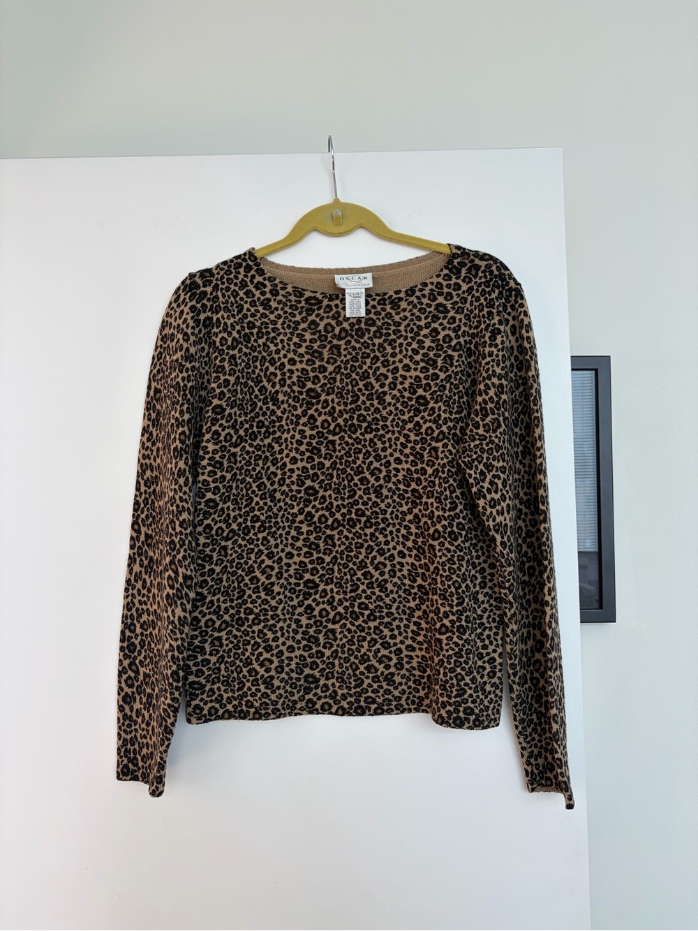 Oscar de la Renta Leopard Print Crewneck Sweater - Large